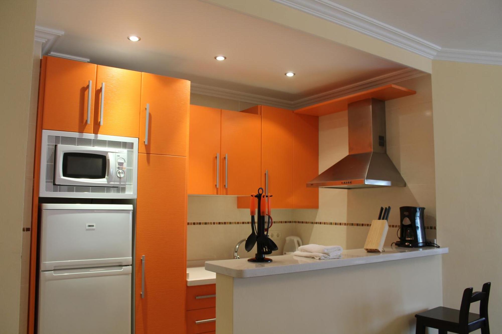Apartamentos Turisticos Plaza Del Olvido Nerja Luaran gambar